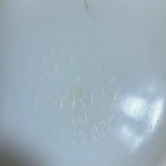 Pyrex Verde Green Cinderella Nesting Mixing Bowls Set of 3 Bowls 441, 443, 444 - Picture 12 of 12